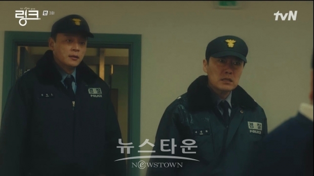 사진제공 – tvN ‘링크 : 먹고 사랑하라, 죽이게’ 방송 캡처/왼쪽:김찬형
