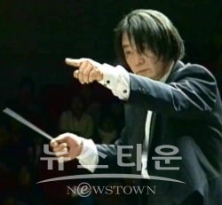 박인석 상임 지휘자