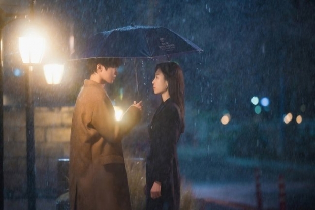 '왜 오수재인가'의 한 장면 서현진과 황인엽 (출처:트위터)