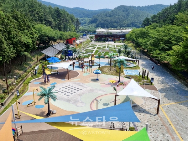 진양호 물놀이터와 다이나믹 광장 전경
