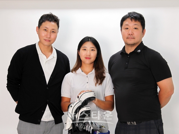 호서대학교 골프산업학과 이준우 학과장(사진/좌측)과 인터플래닝코리아 김필수 대표(사진/우측)가 참석한 가운데 지난 9월 5일 인터플래닝코리아에서 산학협력(MOU) 체결식을 가졌다.