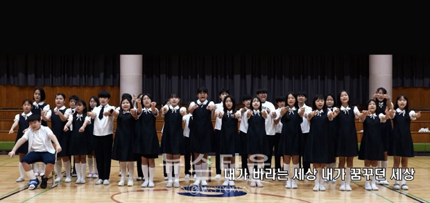 제13회 충남119소방동요 경연 대회에서 ‘대상’을 차지한 천안봉서초등학교 6학년 2반 학생들의 ‘내가 바라는 세상’
