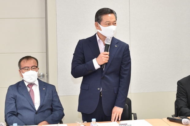 ▲ 조재구 대행기관장 인사말 하고 있는 모습이다.
