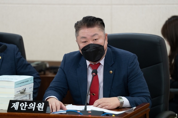 신충식 의원 사진