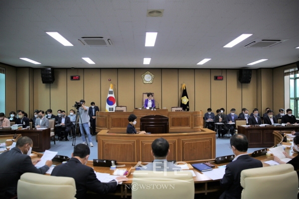 하동군의회 본회의