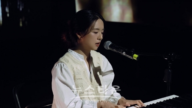PLAY KIM (연주) (출처:롤링홀)