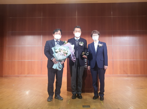 수상 기념사진(가운데 김성복 남양주시배협의회장)