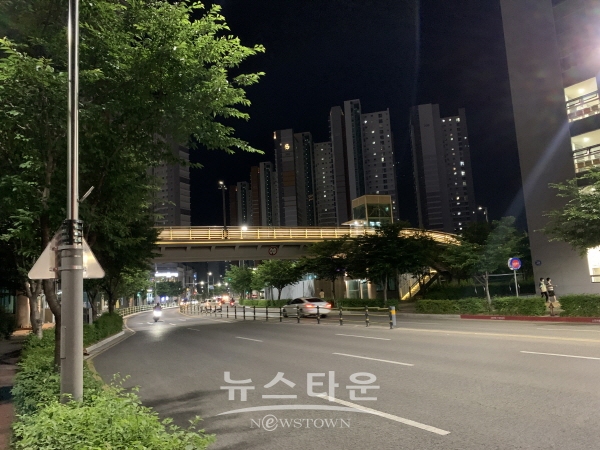 충무공동 보행교 경관조명