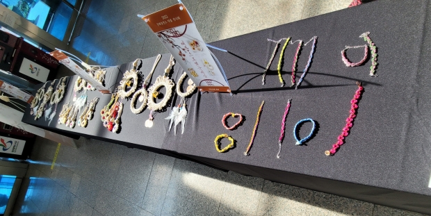 문화충전소 작품 전시회 사진