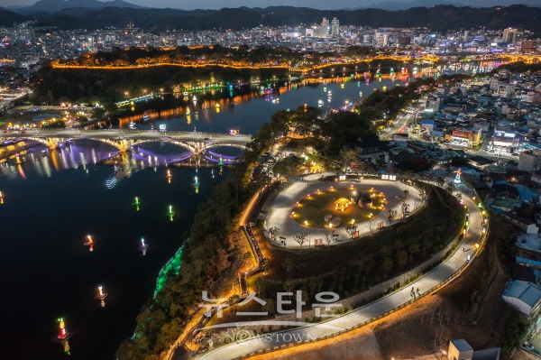 소망진산 유등공원 전경