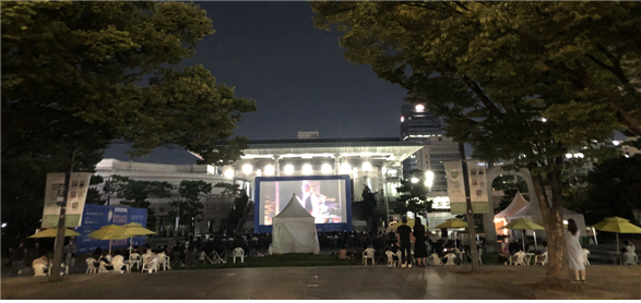 스테이지 온 스크린 사진
