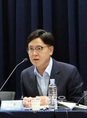 이명수 국회의원
