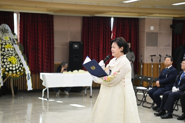 항일독립운동을 전개한 138인에 대한 추모의 마음을 전하는 헌시 낭독.