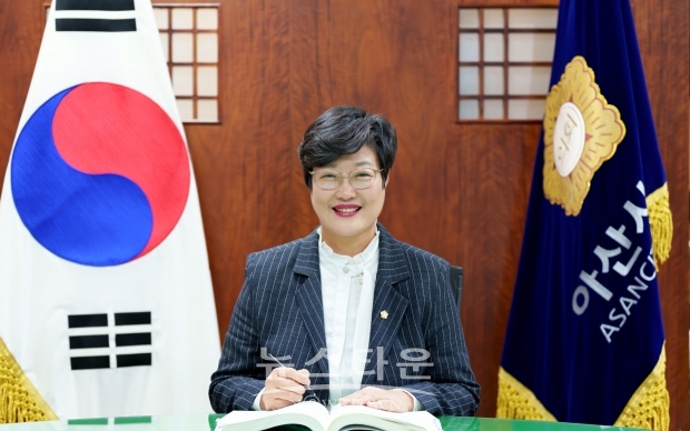 김희영 아산시의회 의장