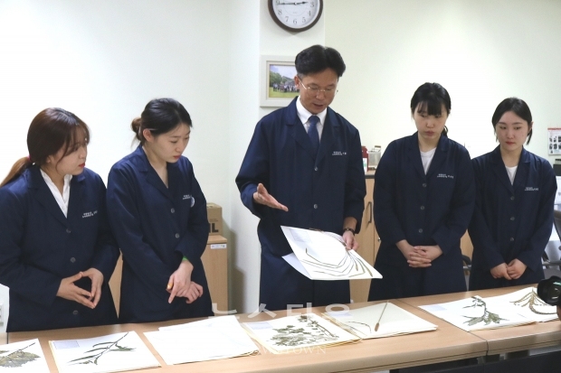 호서대학교 생명공학과 이환명 교수 연구팀(식물정유 표본 구축)