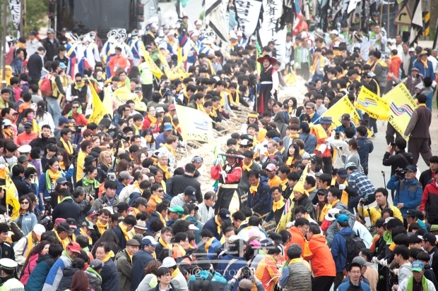 기지시줄다리기 축제