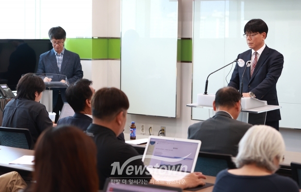 정본환 문화복지국장이 5월 28일 오전 10시 30분 당진시청 프레스센터에서 문화복지국 13개 주요 현안을 다루는 시정 정례브리핑을 진행했다.