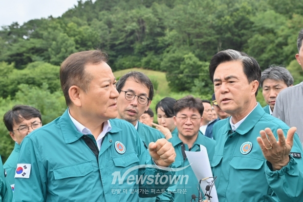 김태흠 충남도지사가 7월 10일 집중호우로 피해를 입은 논산·부여·서천 등 3개 시군을 방문, 피해 현황을 살피고 복구 상황을 점검했다. 부여 구교저수지 점검은 이상민 행정안전부 장관과 함께 진행했다.