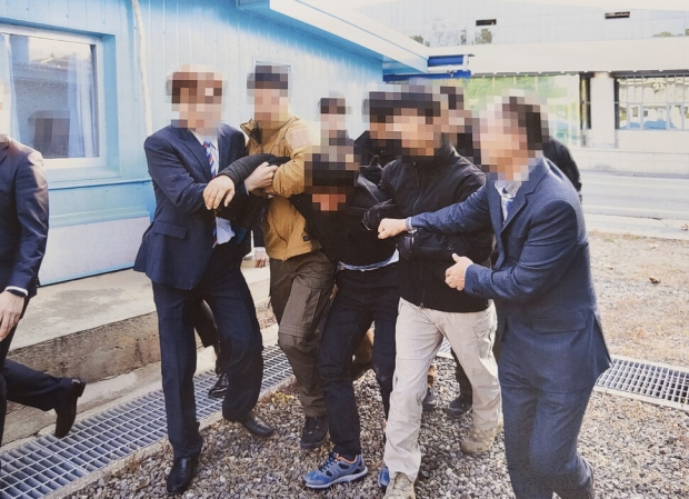 탈북 어민 강제북송