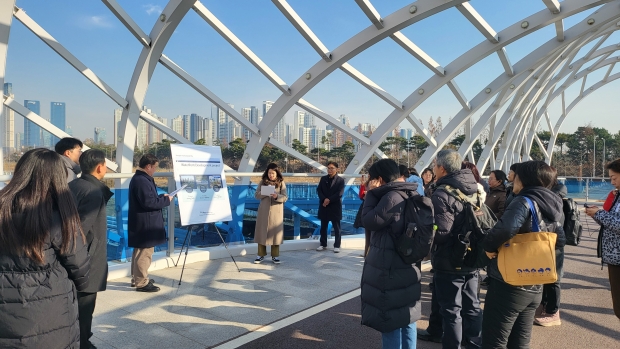 지난 12월 3일 몽골 중앙부처 및 지방자치단체를 대상으로 개최된 재난위험경감교육-기념촬영.JPG