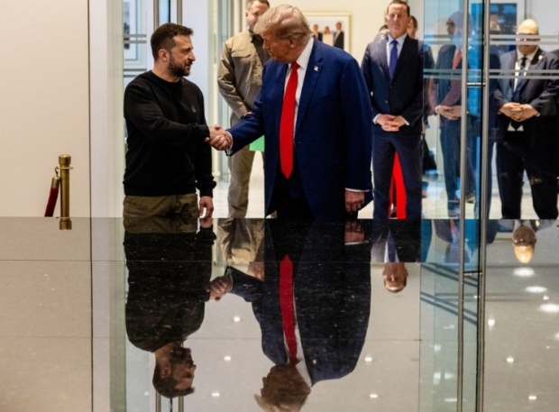 젤렌스키 우크라이나 대통령(왼쪽)과 트럼프 미 대통령 / 사진=뉴스위크 캡처