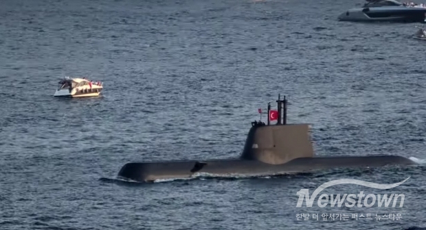 튀르키예의 레이스급 잠수함 / 사진=이스탄부 마리타임 앤 에비에이션 캡처