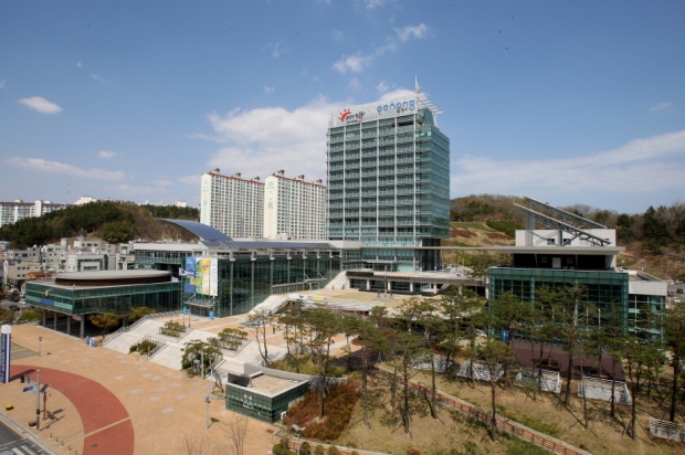 시청사 전경