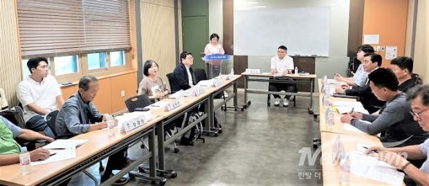 보상협의회 개최 모습. /평택시<br>