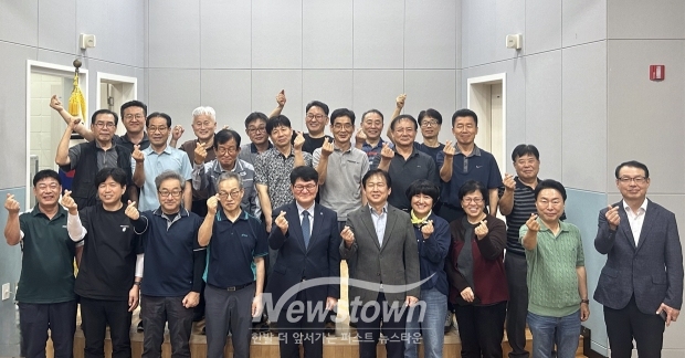‘신중년특화 전기·승강기 기능사 과정’ 수료식