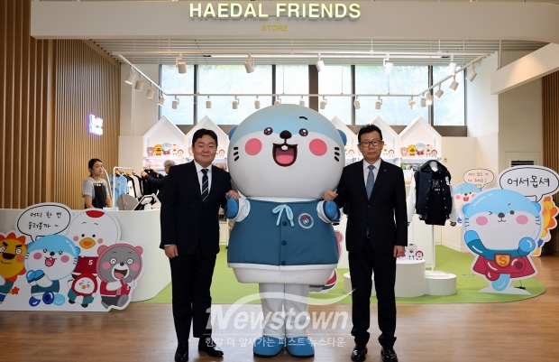 해달이 프렌즈 굿즈샵 오픈식