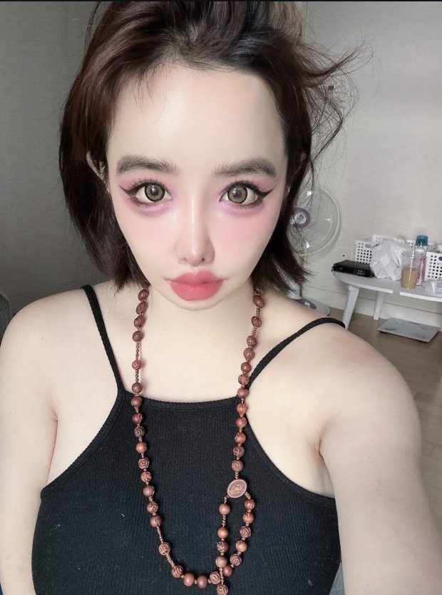 박봄SNS