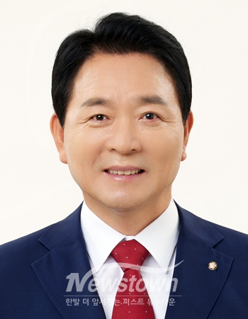 성일종 국회의원(국민의힘, 충남 서산·태안)