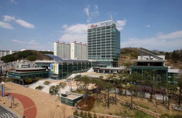 시청사 전경