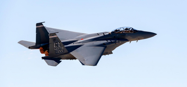미국 보잉사가 개발한 F-15EX. 한화시스템은 이번 계약을 통해 美 공군이 사용중인 F-15EX와 대한민국 공군이 사용중인 F-15K에 탑재할 ‘대화면 다기능 전시기(ELAD)’를 공급한다.