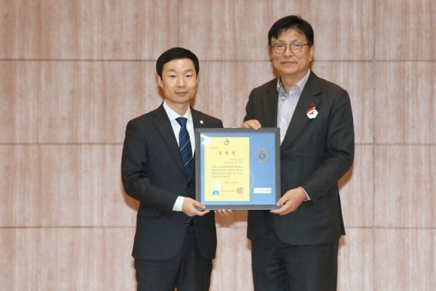 학교 정책 유공자 표창 받은 이영철 인천 서구의원