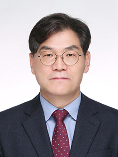 안경원 전 김해시 부시장/사진 경남도제공