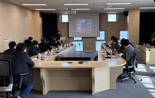 포항시는 22일 영일만관광특구 일원에서 복합해양레저관광도시 조성을 위한 제1차 민·관 거버넌스 회의를 개최했다.