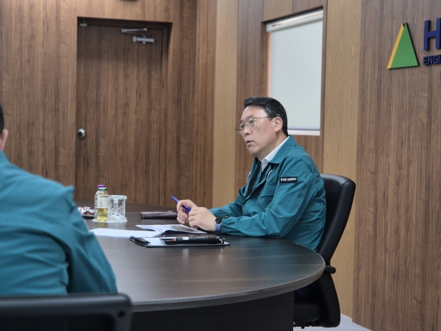 브리핑 현장에서 안전관리를 강조하는 김상수 남양주시 부시장