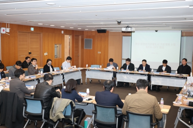 포항시는 26일 시청 소회의실에서 ‘복합 해양레저관광도시 조성사업 기본계획 킥오프 회의’를 개최했다.