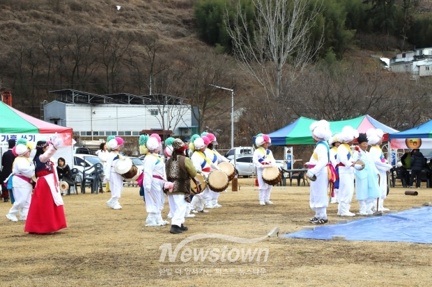 한림면 정월대보름 달집태우기/사진 김국진기자