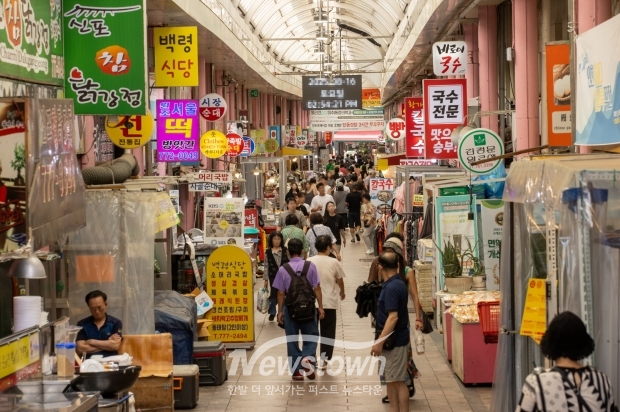 신포국제시장 내부 전경 / 인천 중구