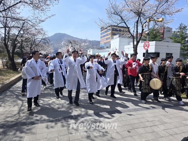 제107주년 진영읍 기미독립만세운동/사진 김국진기자