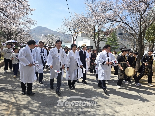 제107주년 진영읍 기미독립만세운동/사진 김국진기자
