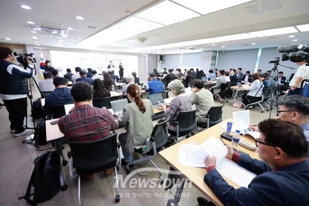 오세현 아산시장, 제65회 아산 성웅 이순신축제 브리핑(사진 / 뉴스타운)
