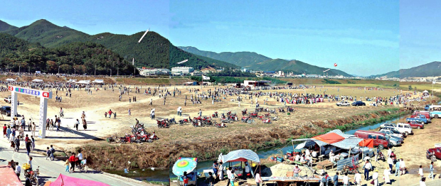 시민과 방문객들로 붐비는 제3회 삽량문화제 행사장 전경. /사진=양산시