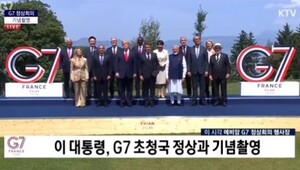 ‘북한 문제 평화적 해결 주도 요청’에 트럼프 ‘노력하겠다’