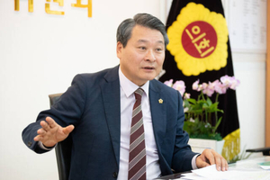 [기획] 김유곤 인천시의회 산업경제위원장, 사단법인 대한기자연합회 초대 이사장 취임